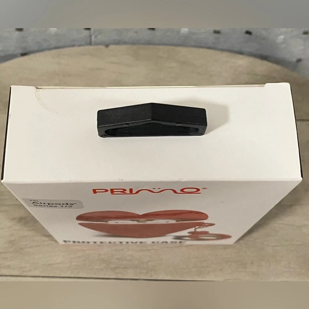 NEW Primo Apple AirPods 1&2 Protective
Case Red Heart Shock Absorbing Silicone - Picture 6 of 9